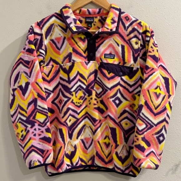 Patagonia Other - Patagonia Girls’ Large(12) Raven Tapestry Lightweight Synchilla Snap-T Pullover